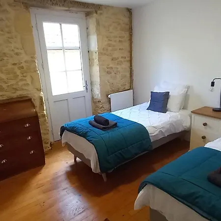 Casa vacanze Charmante Maison En Pierre Avec Piscine